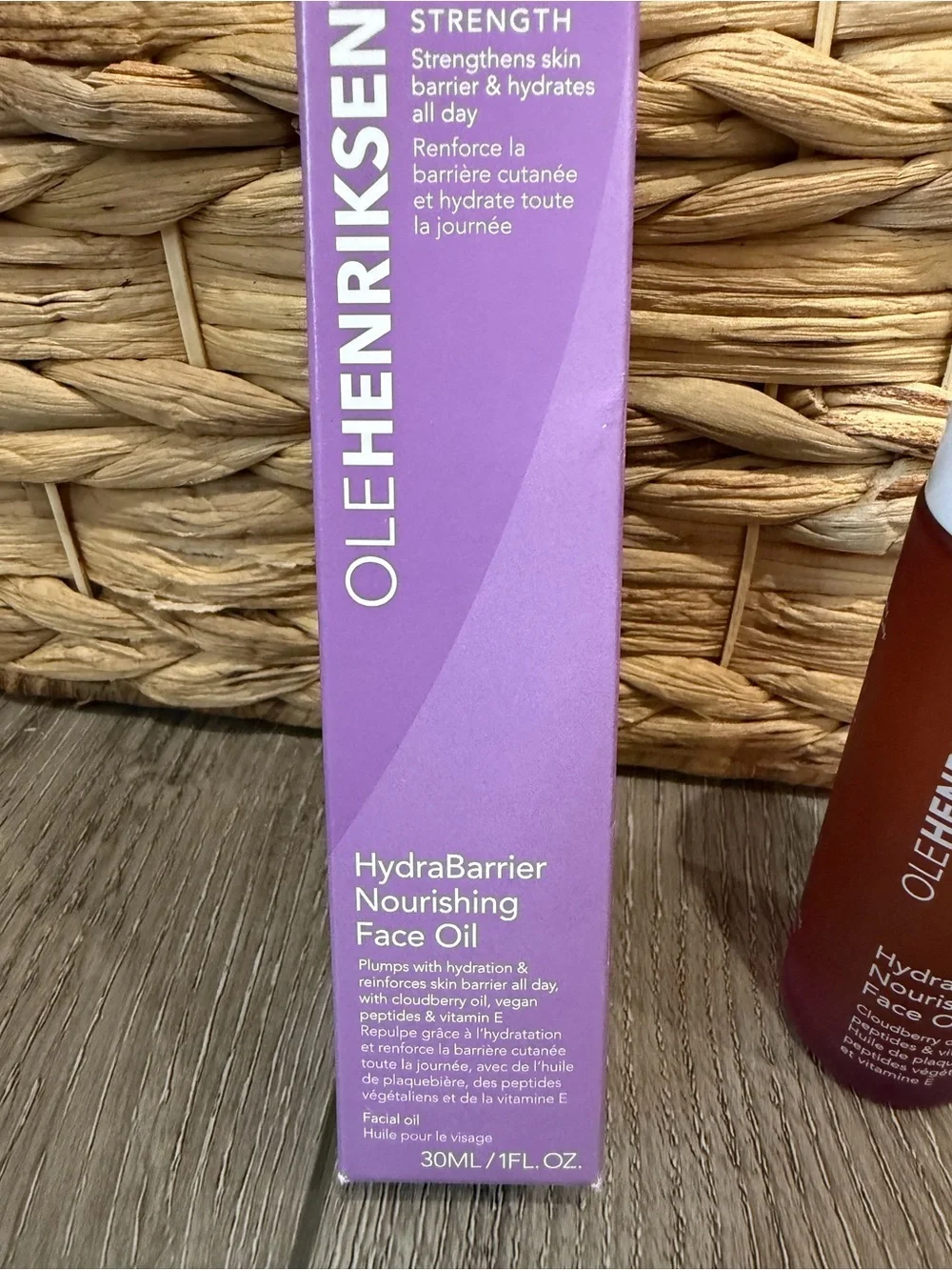 OLEHENRIKSEN Strength HydraBarrier Nourishing Face Oil - New In Box